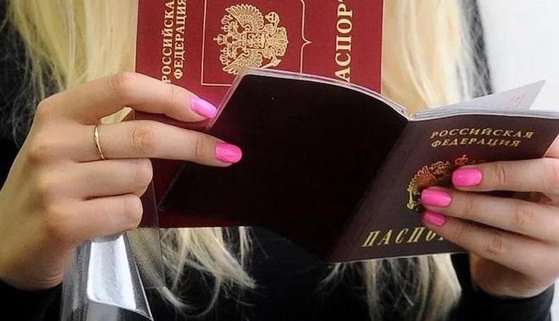 Россиянам запретили обрабатывать фото для паспорта