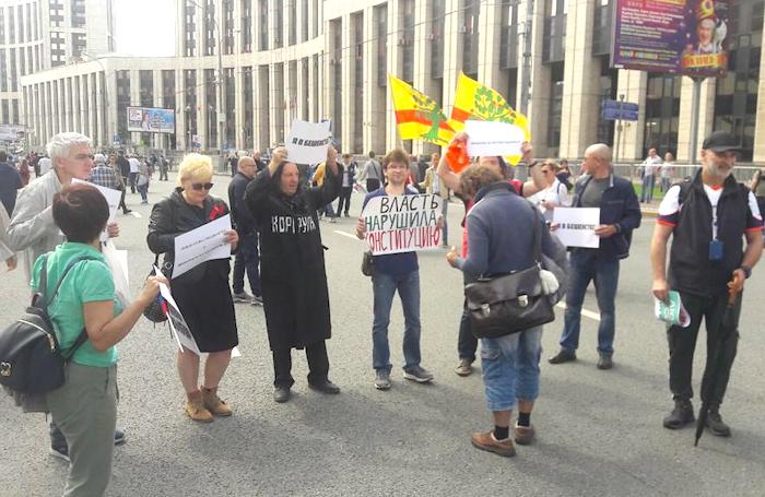 Более 10 тыс. человек участвуют в митинге за допуск оппозиции на выборы в Мосгордуму