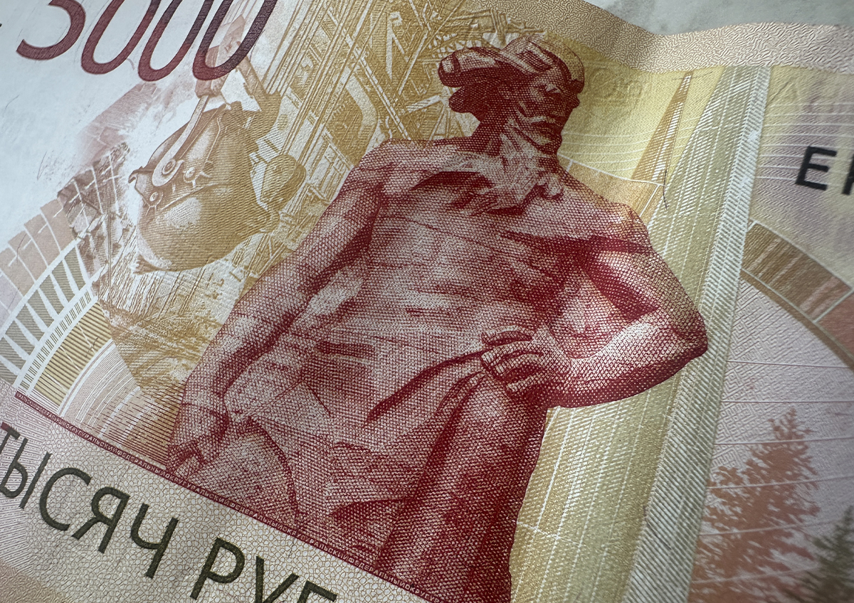 325 тыс. руб. выплатит Почта России за сломанную ногу женщине в Волгограде