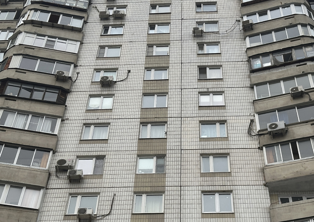 УК и водоканал привлекли к ответственности за повреждение квартиры из-за аварии