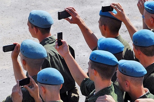 Российским военнослужащим запретят рассказывать о своей деятельности в Интернете