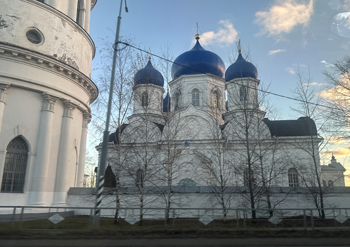 На 300 тыс. руб. будут штрафовать тех, кто изображает храмы без крестов