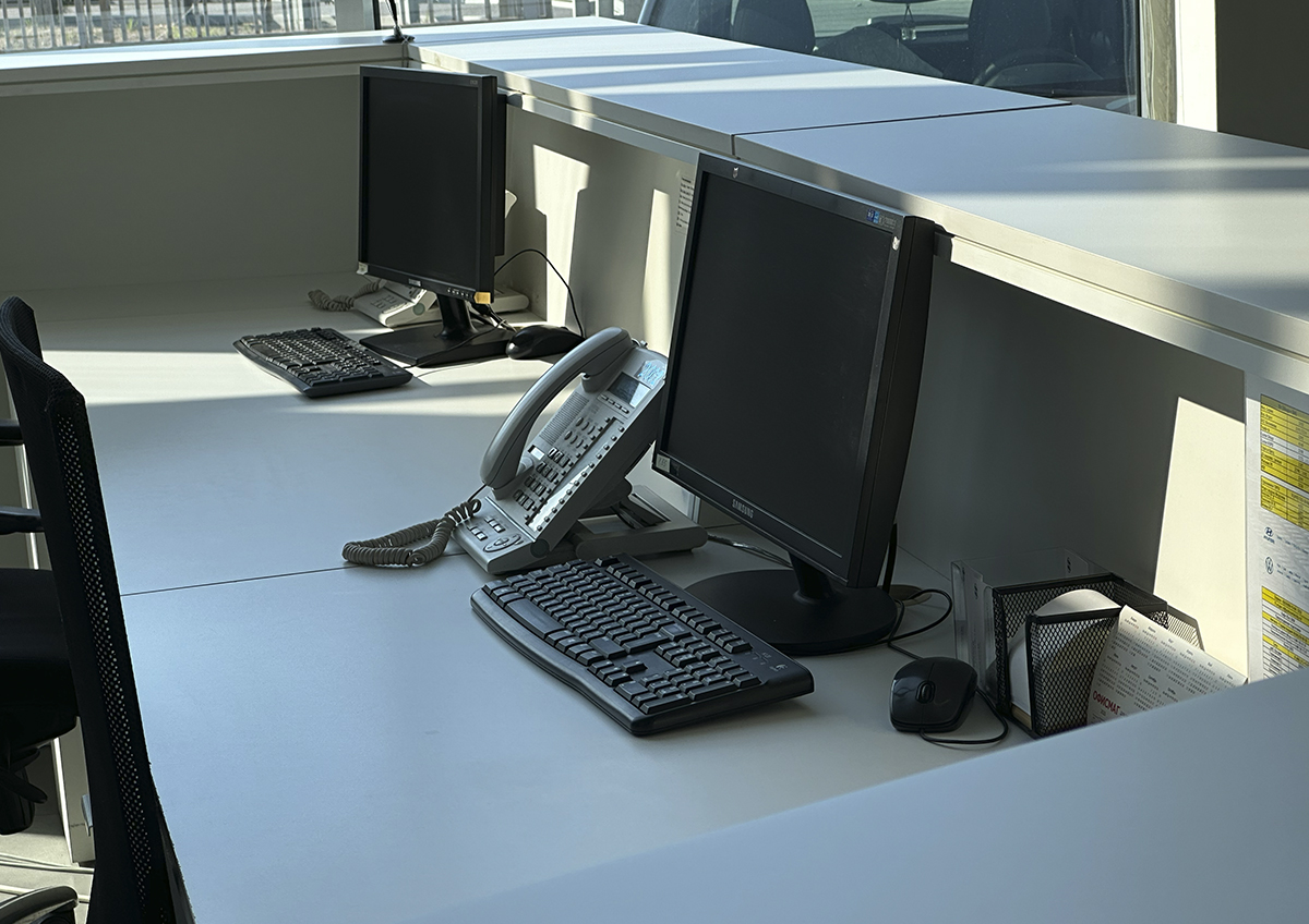 При увольнении под давлением работник имеет право на восстановление в должности