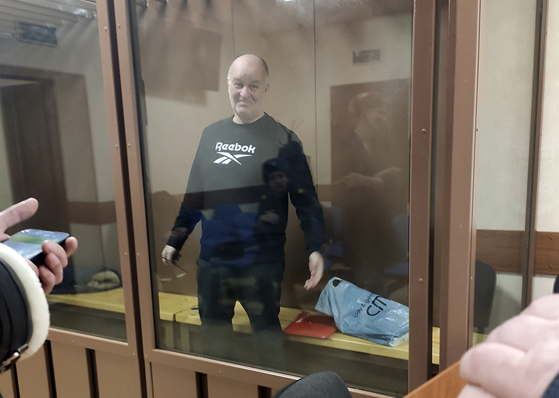 Защита экс-главы Рязанского фонда соцподдержки Антонова будет добиваться возвращения уголовного дела прокурору