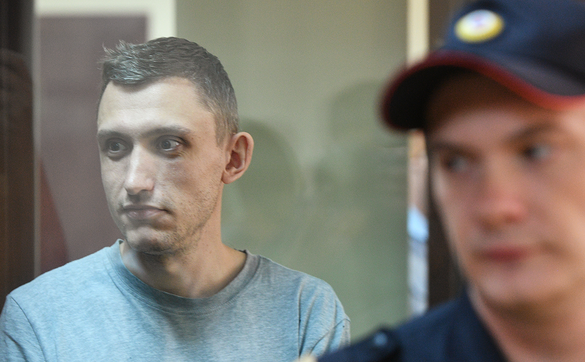 К 4 годам лишения свободы приговорен участник протестных акций Константин Котов за неоднократное участие в митингах