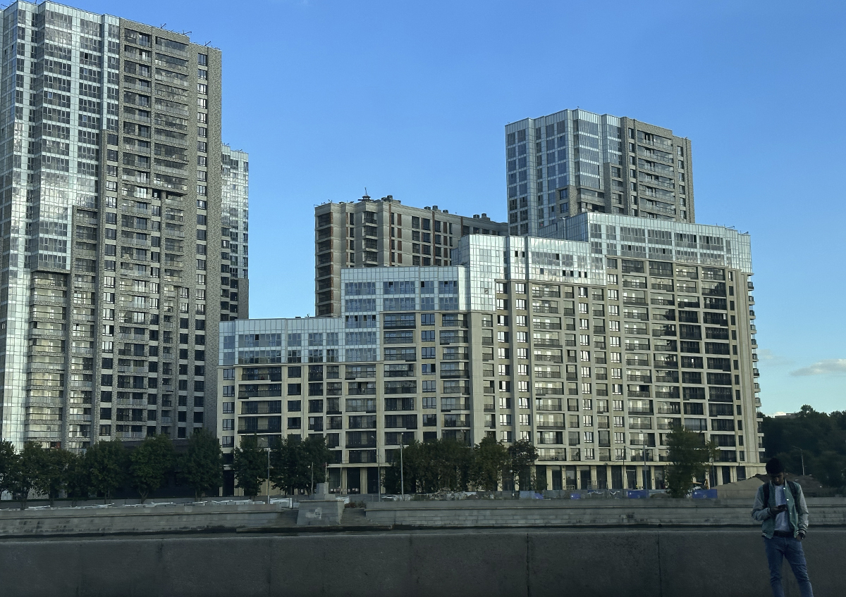 Риелторов обязали уведомлять Росфинмониторинг о сделках с свыше 5 млн рублей