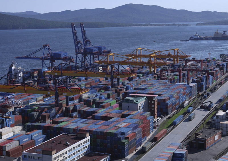 Названы преференции для ввоза в Россию импортируемых товаров через порты Дальнего Востока