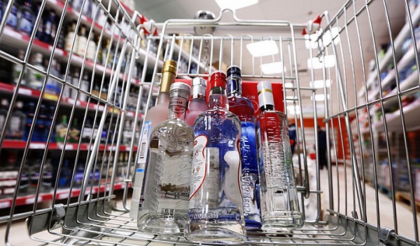 Крепкий алкоголь запретят покупать до достижения 21 года