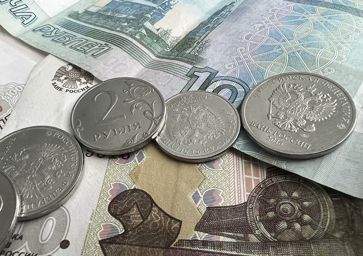 Многодетным сохранят право на единое пособие при небольшом превышении доходов