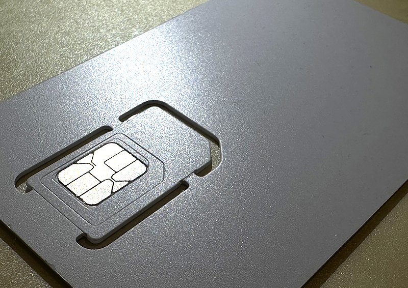 Иностранцам разрешат оформлять в России не более двух сим-карт на свое имя